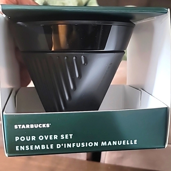 Starbucks Pour Over Set Making Coffee - Picture 6 of 6